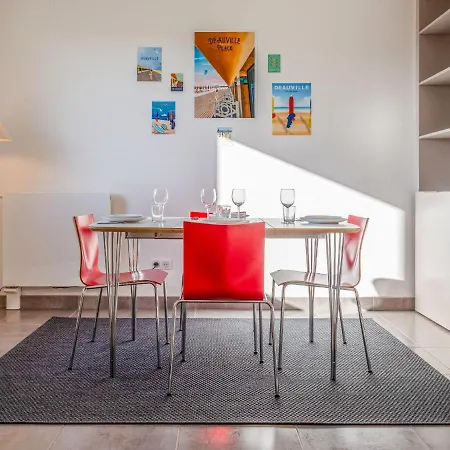 Les Arts-2 By Interhome Appartement