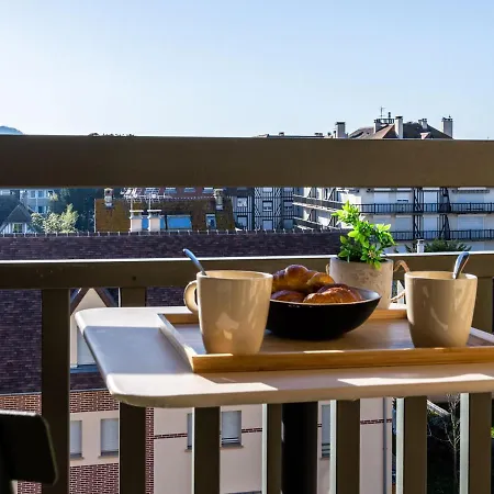 Appartement Les Arts-2 By Interhome Deauville