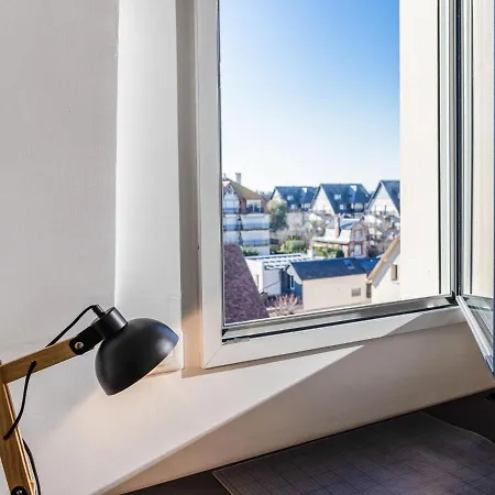 Les Arts-2 By Interhome