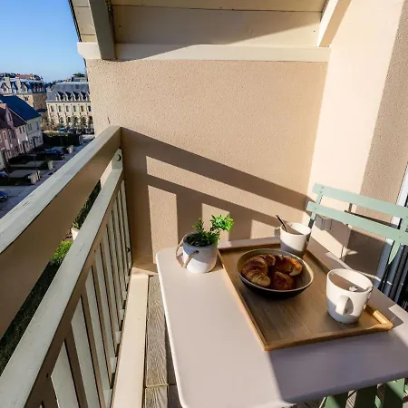 Appartement Les Arts-2 By Interhome *